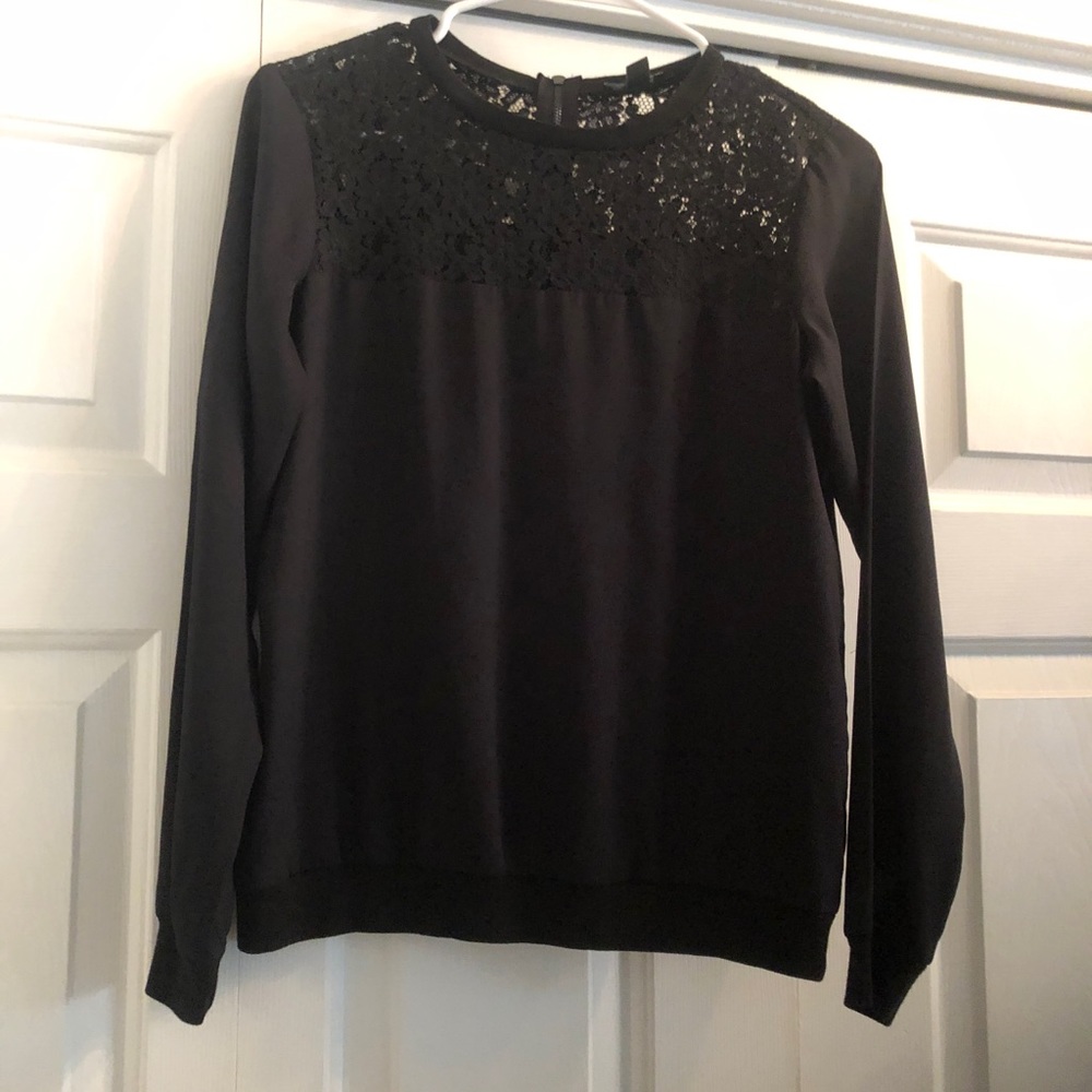 NWOT lace/ silk top